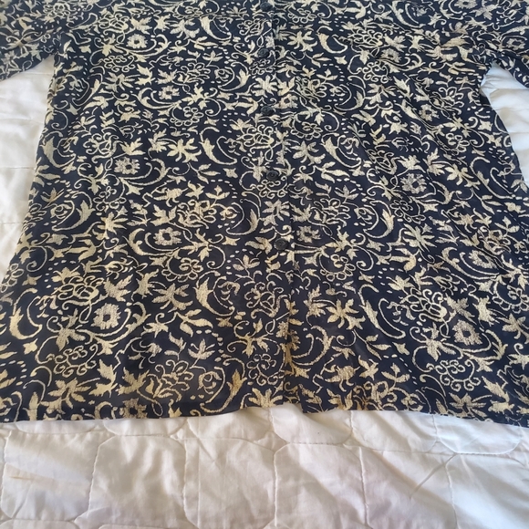 Top - Picture 2 of 12